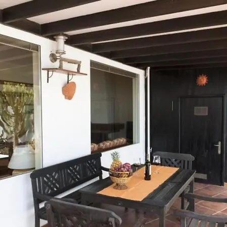 Komplett Ausgestattetes In Bester Lage Holiday home Costa Teguise